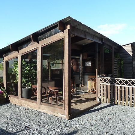 'Chez Lulu' - Gîte de charme en Ardennes avec grande terrasse fermée Nassogne Esterno foto